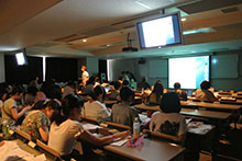 WEEKDAY CAMPUS VISITの様子