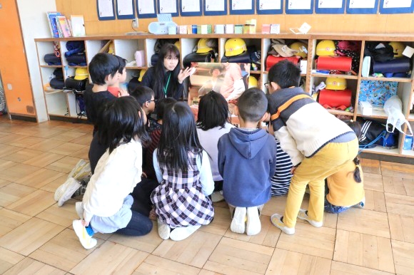 長野県東御市立祢津小学校