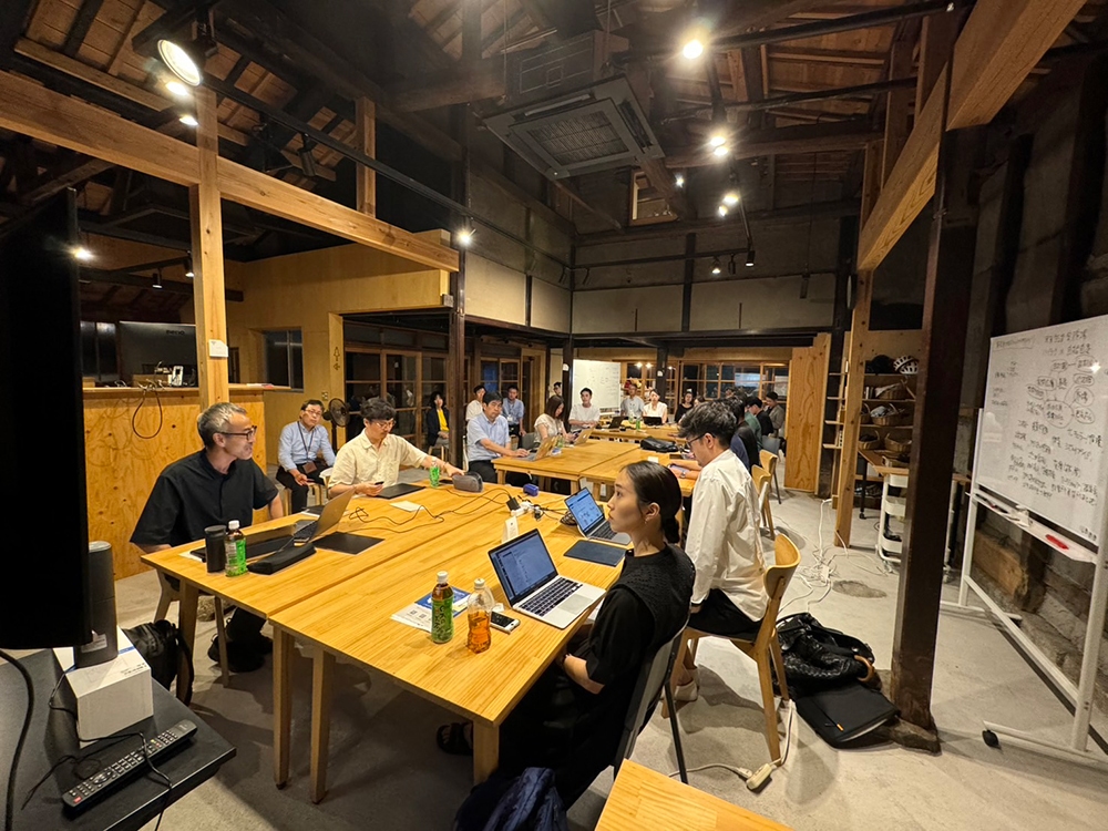 「ストラテジックデザイン研究会」の検討